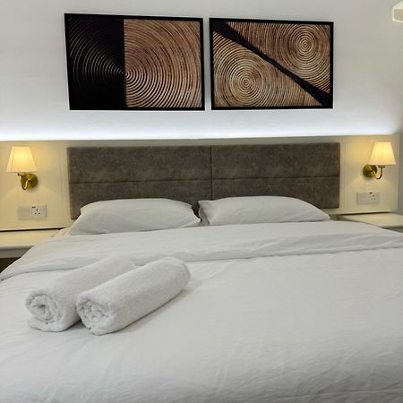 52 The Grace Hotel Muar Eksteriør bilde