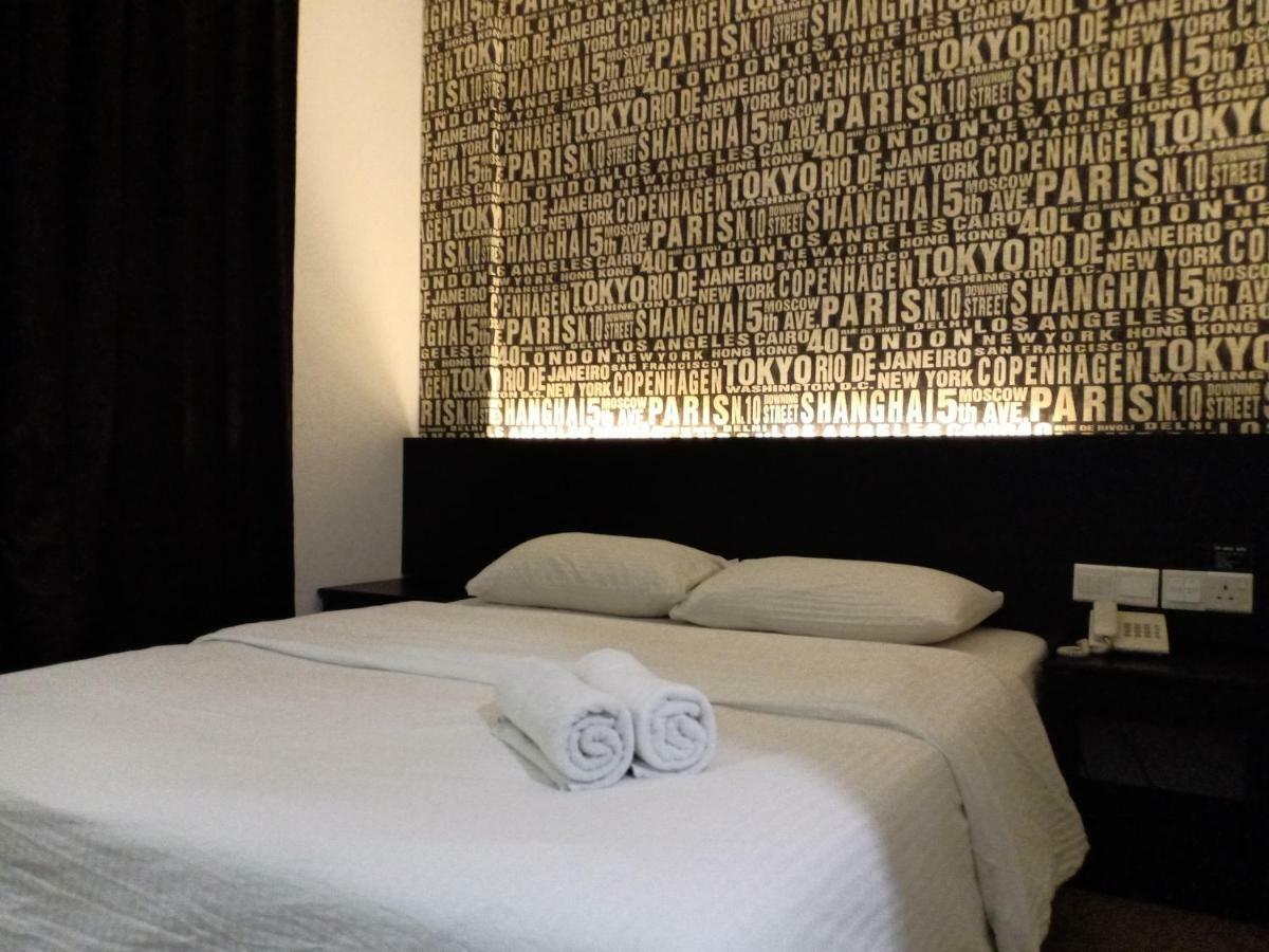52 The Grace Hotel Muar Eksteriør bilde